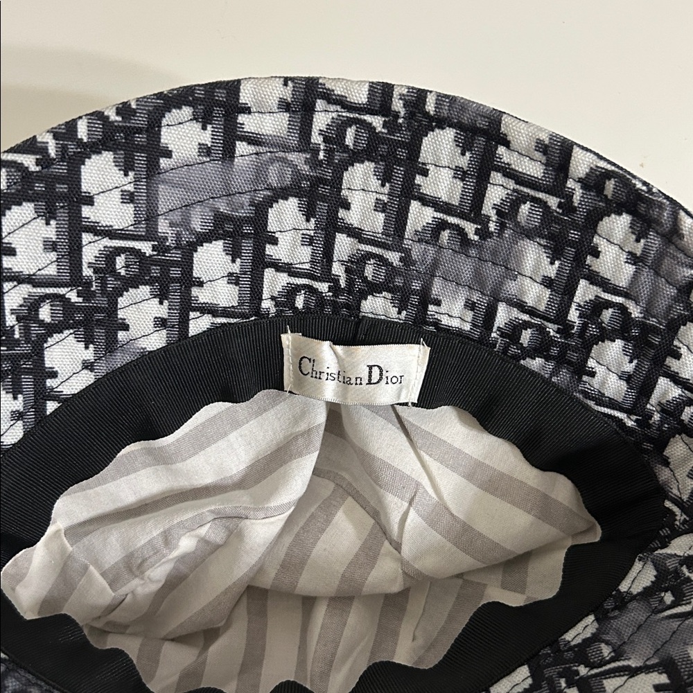 Dior bucket hat - Picture 2 of 2
